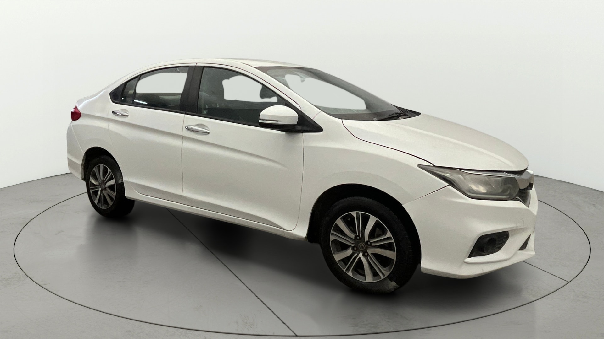 View 2017 Honda City ZX MT Diesel Anniversary Edition Image 14 Used 2017 Honda City ZX MT Diesel Anniversary Edition Image 14