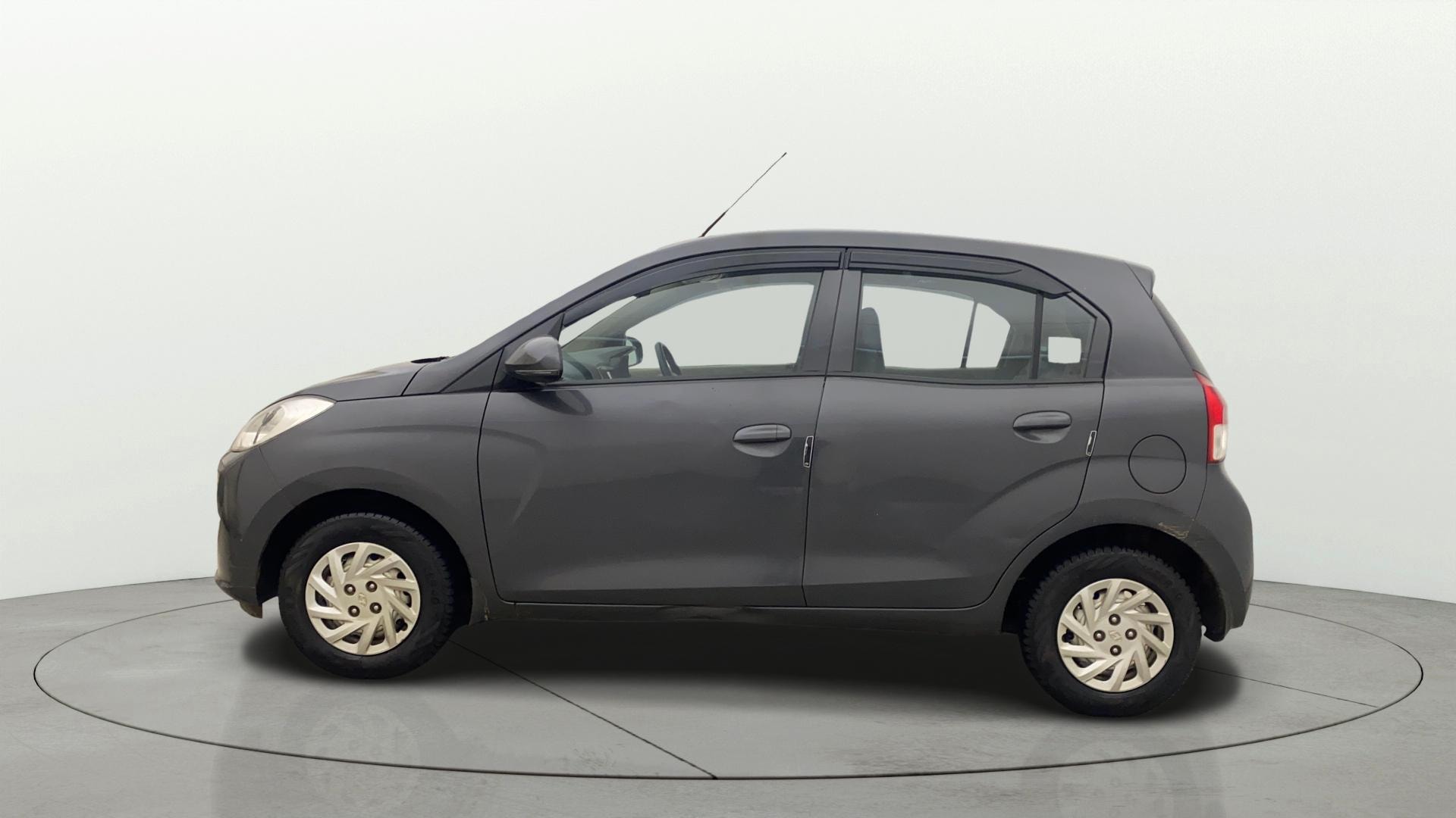 View 2022 Hyundai New Santro D-Lite Petrol Image 25 Used 2022 Hyundai New Santro D-Lite Petrol Image 25