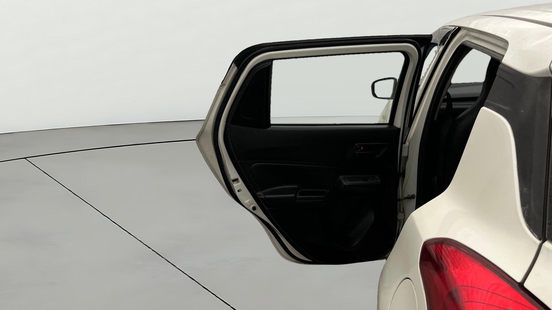 View 2020 Maruti Suzuki 1000 Base Variant Image 22 Used 2020 Maruti Suzuki 1000 Base Variant Image 22