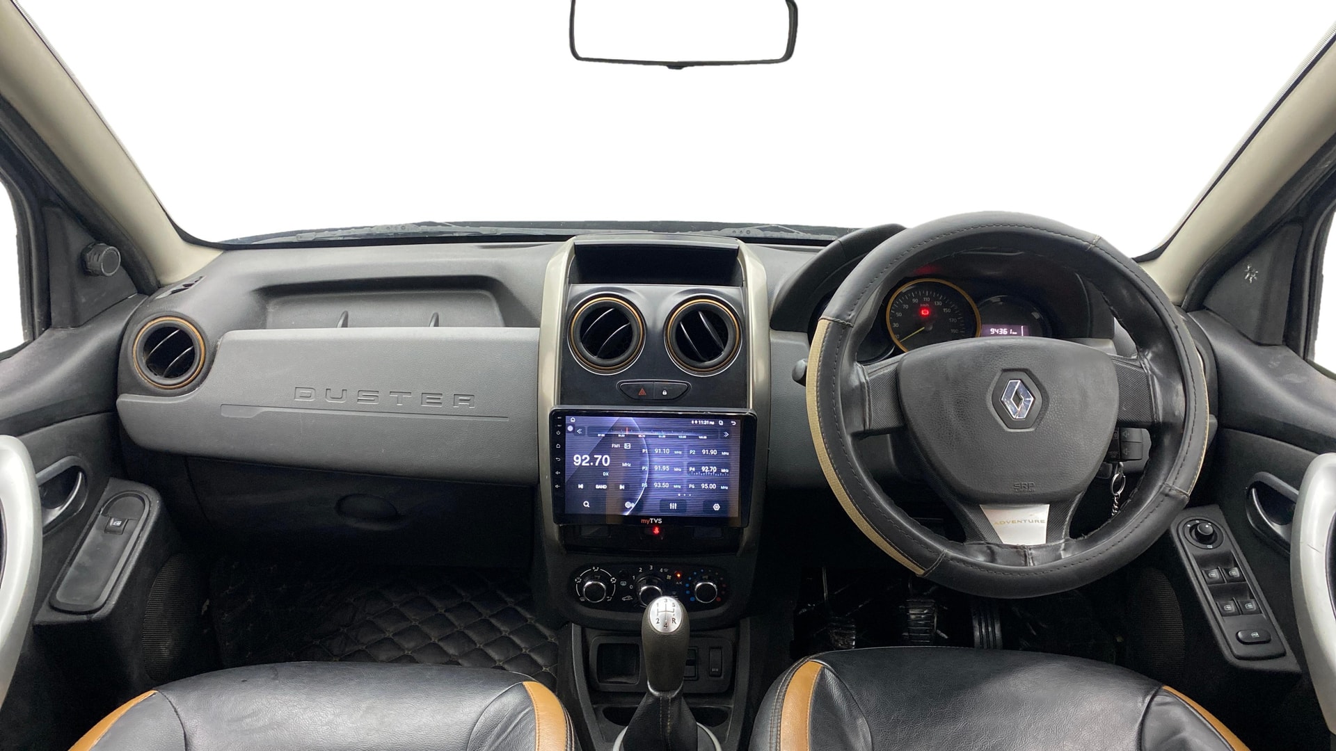 View 2017 Renault Duster Diesel 110PS RXZ AMT Image 15 Used 2017 Renault Duster Diesel 110PS RXZ AMT Image 15