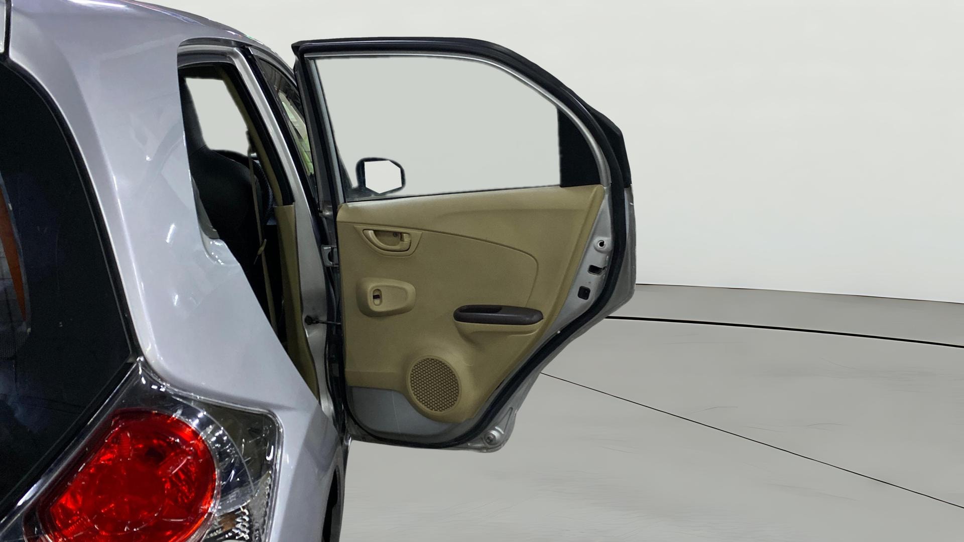 View 2014 Honda Brio S MT Petrol Image 7 Used 2014 Honda Brio S MT Petrol Image 7