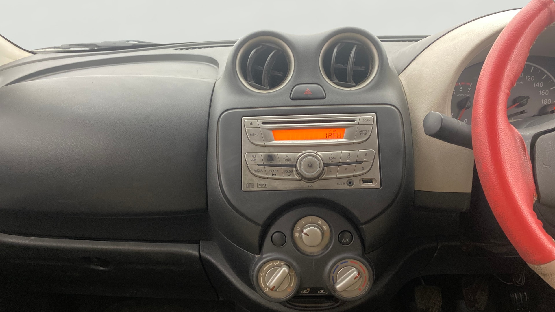 View 2013 Nissan Micra XE Petrol Image 17 Used 2013 Nissan Micra XE Petrol Image 17