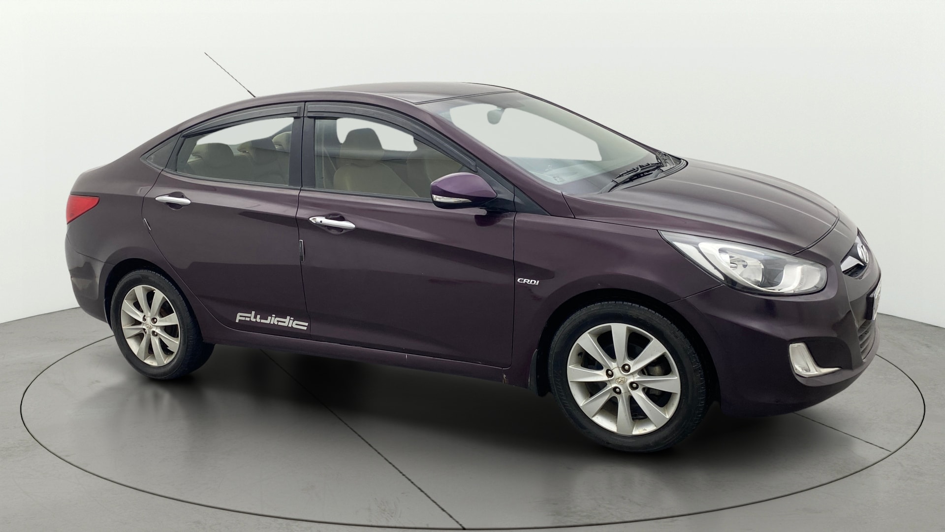 View 2013 Hyundai Fluidic Verna 1.6 CRDI SX AT Image 38 Used 2013 Hyundai Fluidic Verna 1.6 CRDI SX AT Image 38