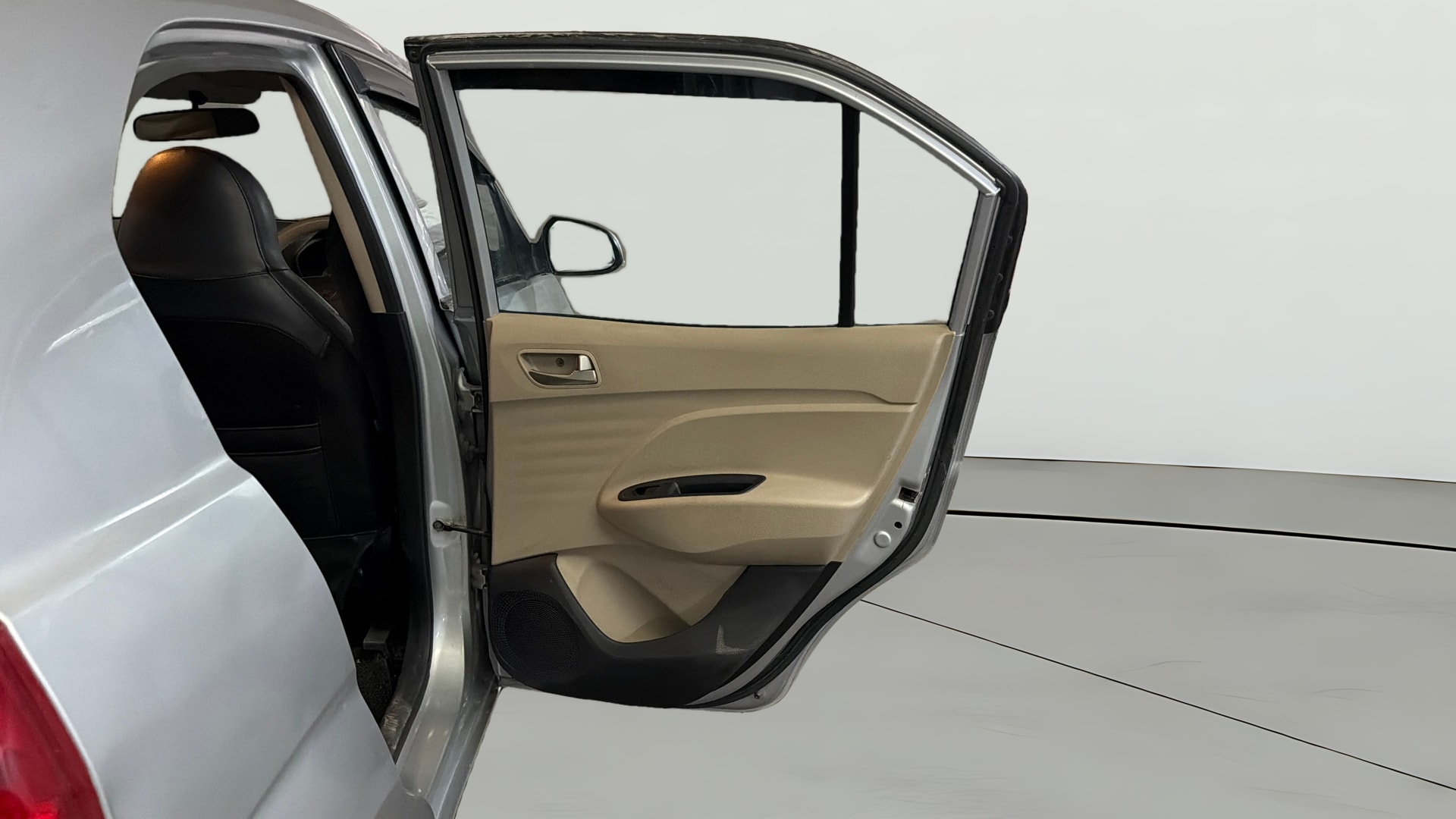 View 2018 Hyundai New Santro D-Lite Petrol Image 5 Used 2018 Hyundai New Santro D-Lite Petrol Image 5