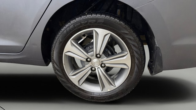 View Hyundai Verna Image 8 Used Hyundai Verna Image 8