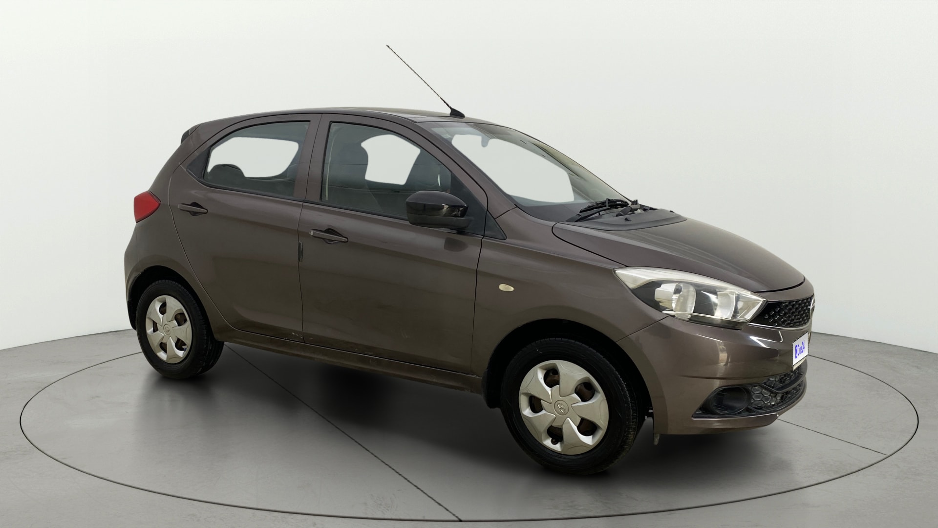 View 2018 Tata Tiago Revotorq XB Image 35 Used 2018 Tata Tiago Revotorq XB Image 35
