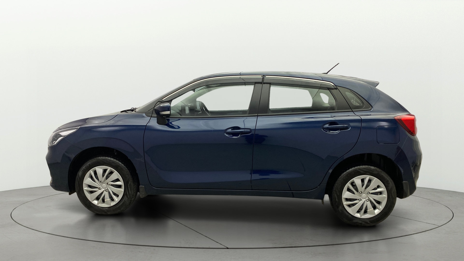 View 2025 Maruti Suzuki 1000 Base Variant Image 5 Used 2025 Maruti Suzuki 1000 Base Variant Image 5