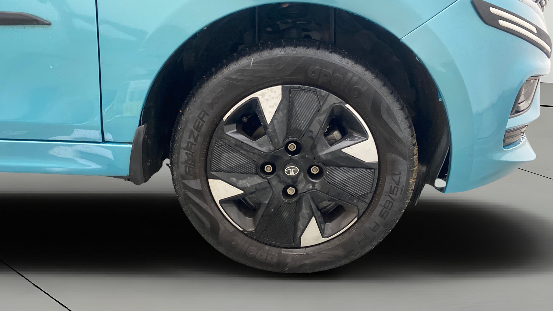 View 2025 Tata Tiago Revotorq XB Image 40 Used 2025 Tata Tiago Revotorq XB Image 40