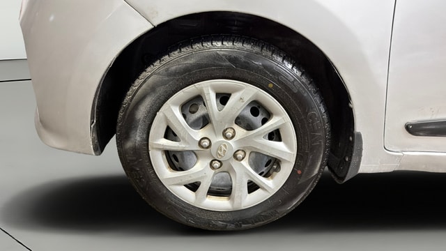 View Hyundai Grand i10 Image 27 Used Hyundai Grand i10 Image 27