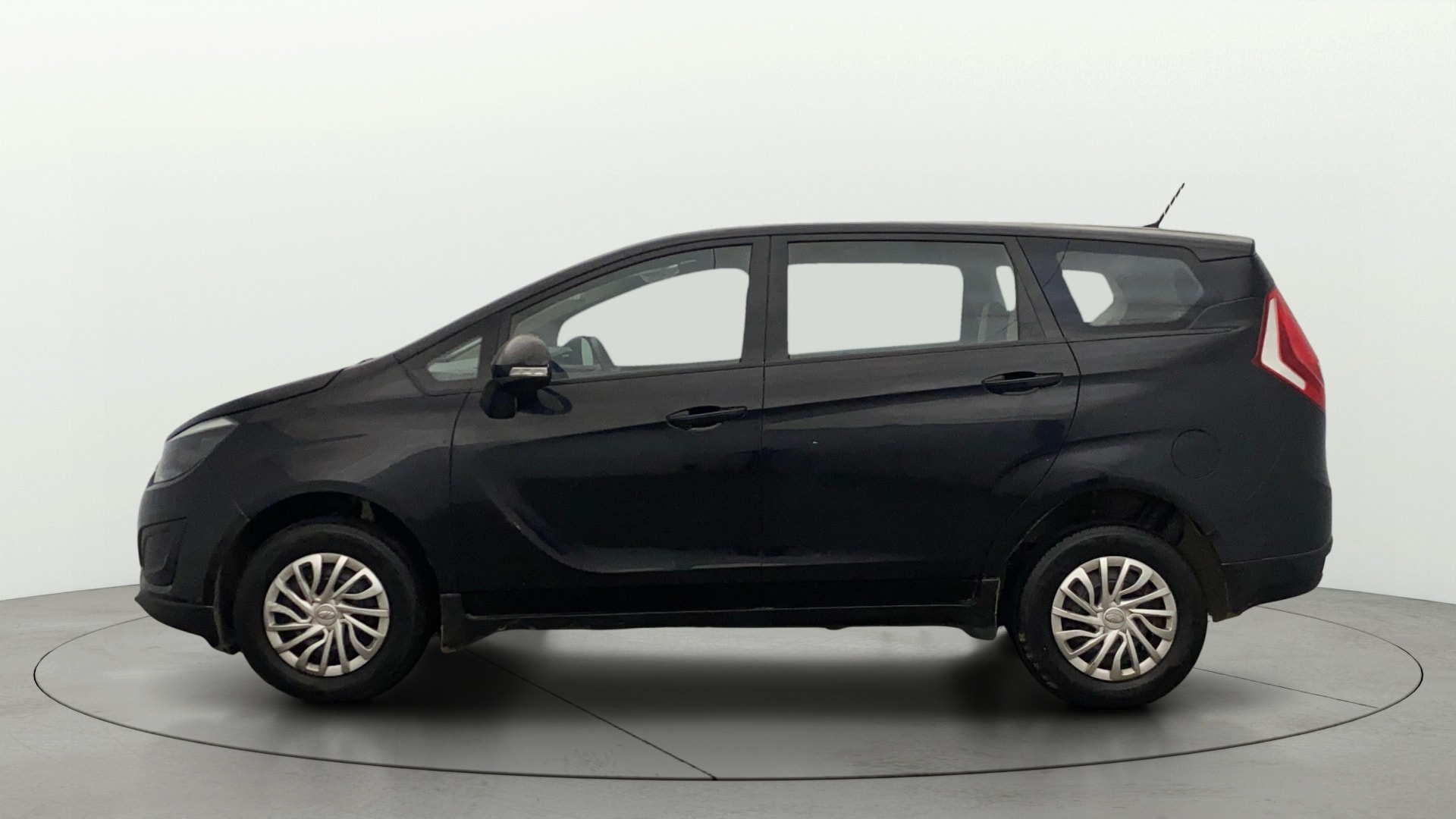 View 2020 Mahindra Marazzo M2 8-Seater Image 28 Used 2020 Mahindra Marazzo M2 8-Seater Image 28