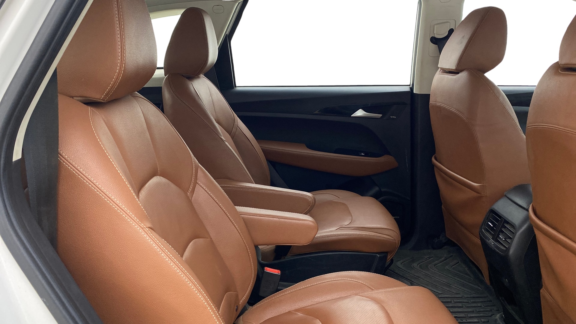 View 2021 MG Hector Plus Sharp Turbo 6 Seater Diesel Image 38 Used 2021 MG Hector Plus Sharp Turbo 6 Seater Diesel Image 38