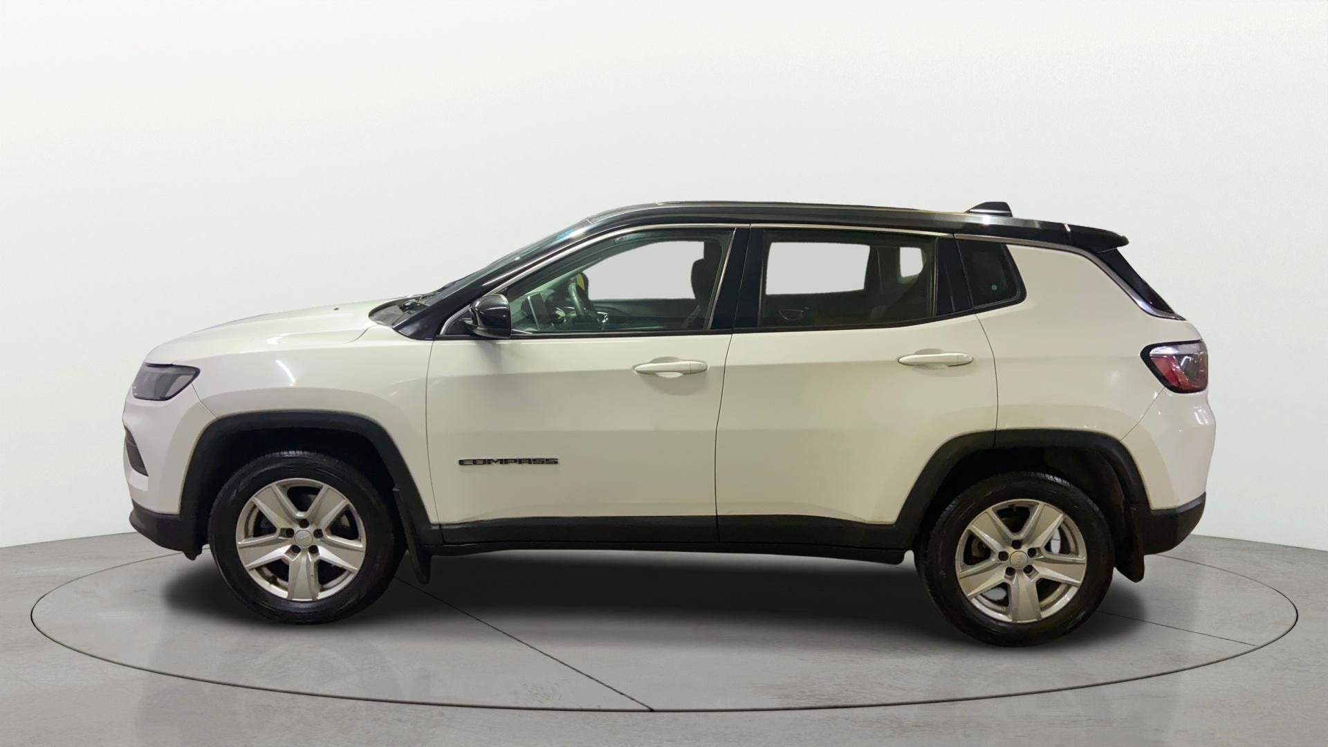 View 2021 Jeep Compass Sport 1.4 Petrol DDCT Image 27 Used 2021 Jeep Compass Sport 1.4 Petrol DDCT Image 27