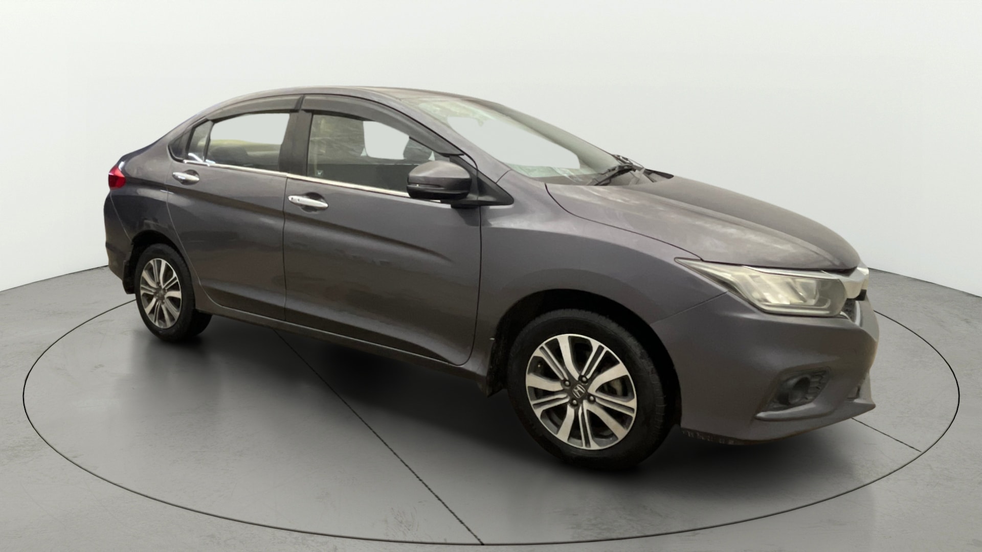 View 2017 Honda City ZX MT Diesel Anniversary Edition Image 14 Used 2017 Honda City ZX MT Diesel Anniversary Edition Image 14