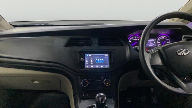 View Mahindra Marazzo Image 32 Used Mahindra Marazzo Image 32