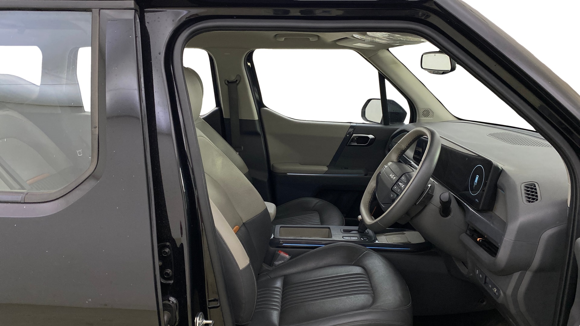 View 2025 Kia Syros HTX Plus (O) AT Diesel Image 27 Used 2025 Kia Syros HTX Plus (O) AT Diesel Image 27