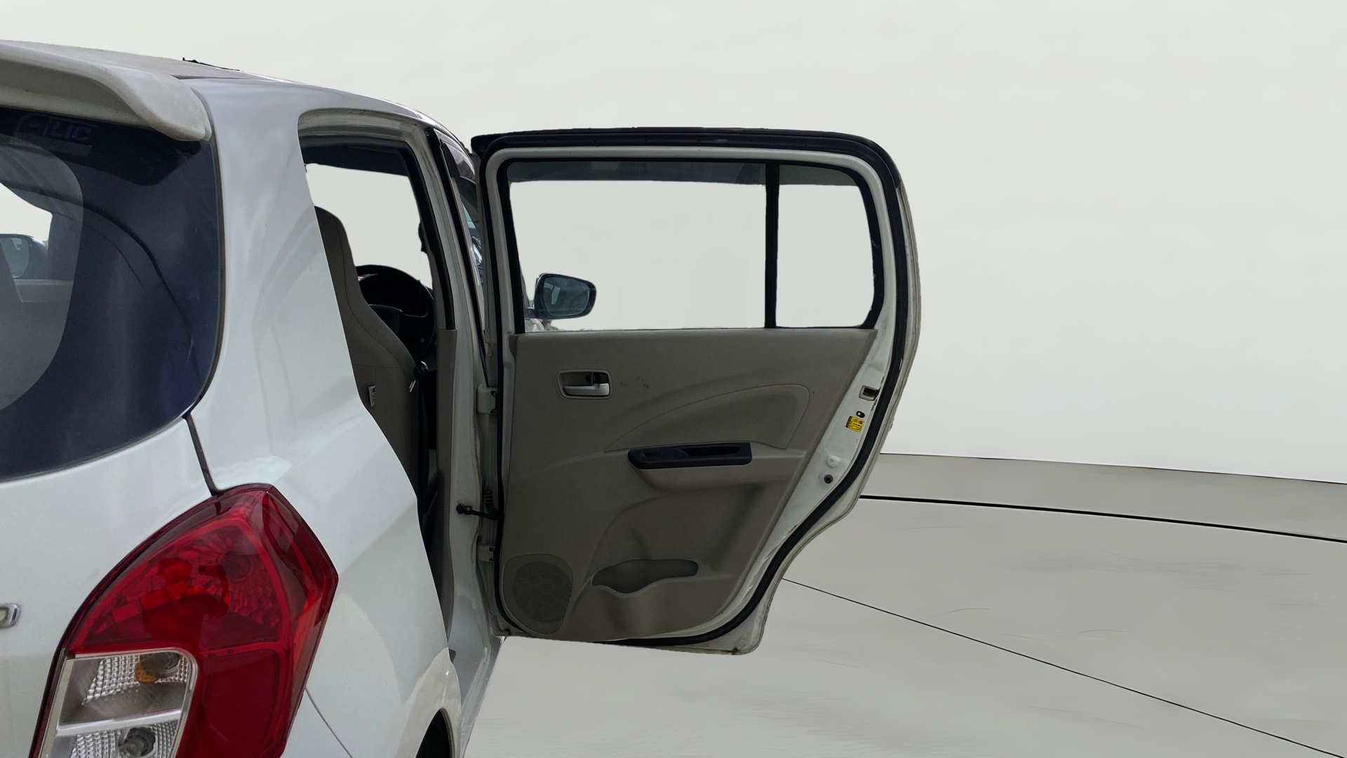 View 2014 Maruti Suzuki 1000 Base Variant Image 7 Used 2014 Maruti Suzuki 1000 Base Variant Image 7
