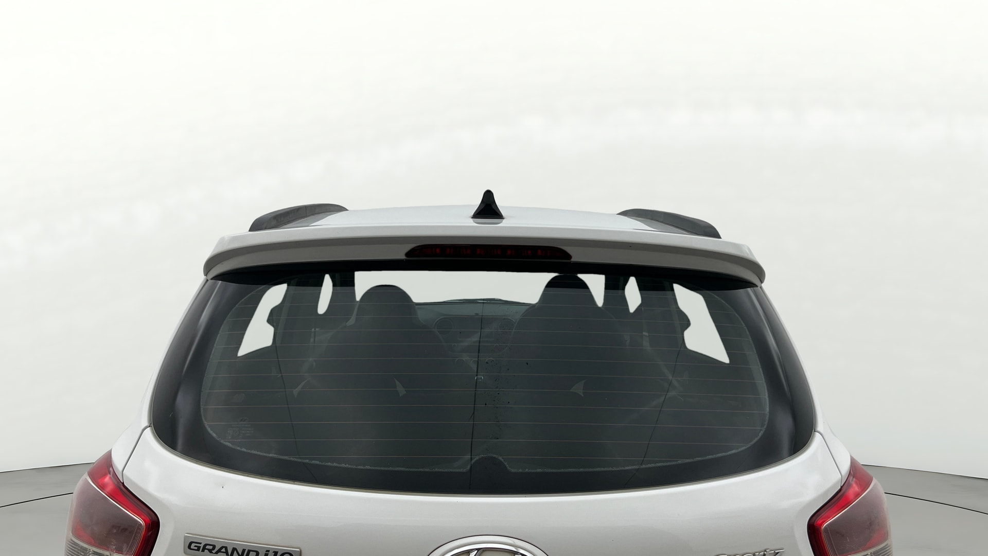 View 2019 Hyundai Grand i10 Sportz 1.2 Kappa Image 4 Used 2019 Hyundai Grand i10 Sportz 1.2 Kappa Image 4