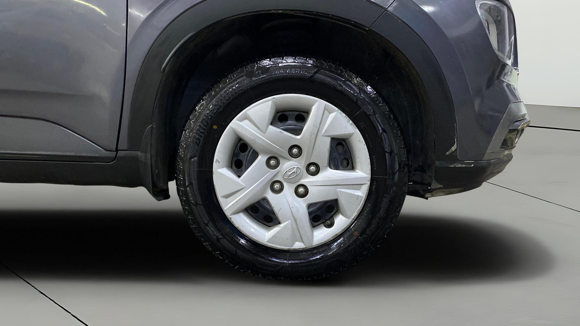 View 2019 Hyundai Venue E 1.2 Petrol BS IV Image 39 Used 2019 Hyundai Venue E 1.2 Petrol BS IV Image 39