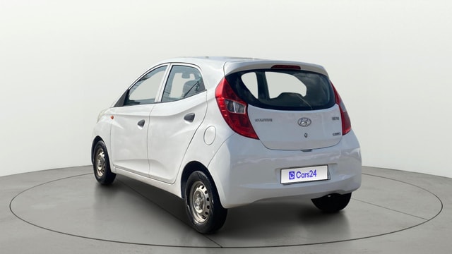 View Hyundai EON Image 2 Used Hyundai EON Image 2
