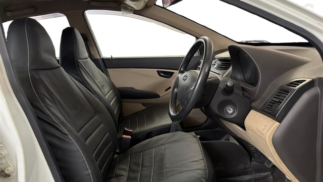 View Hyundai EON Image 25 Used Hyundai EON Image 25