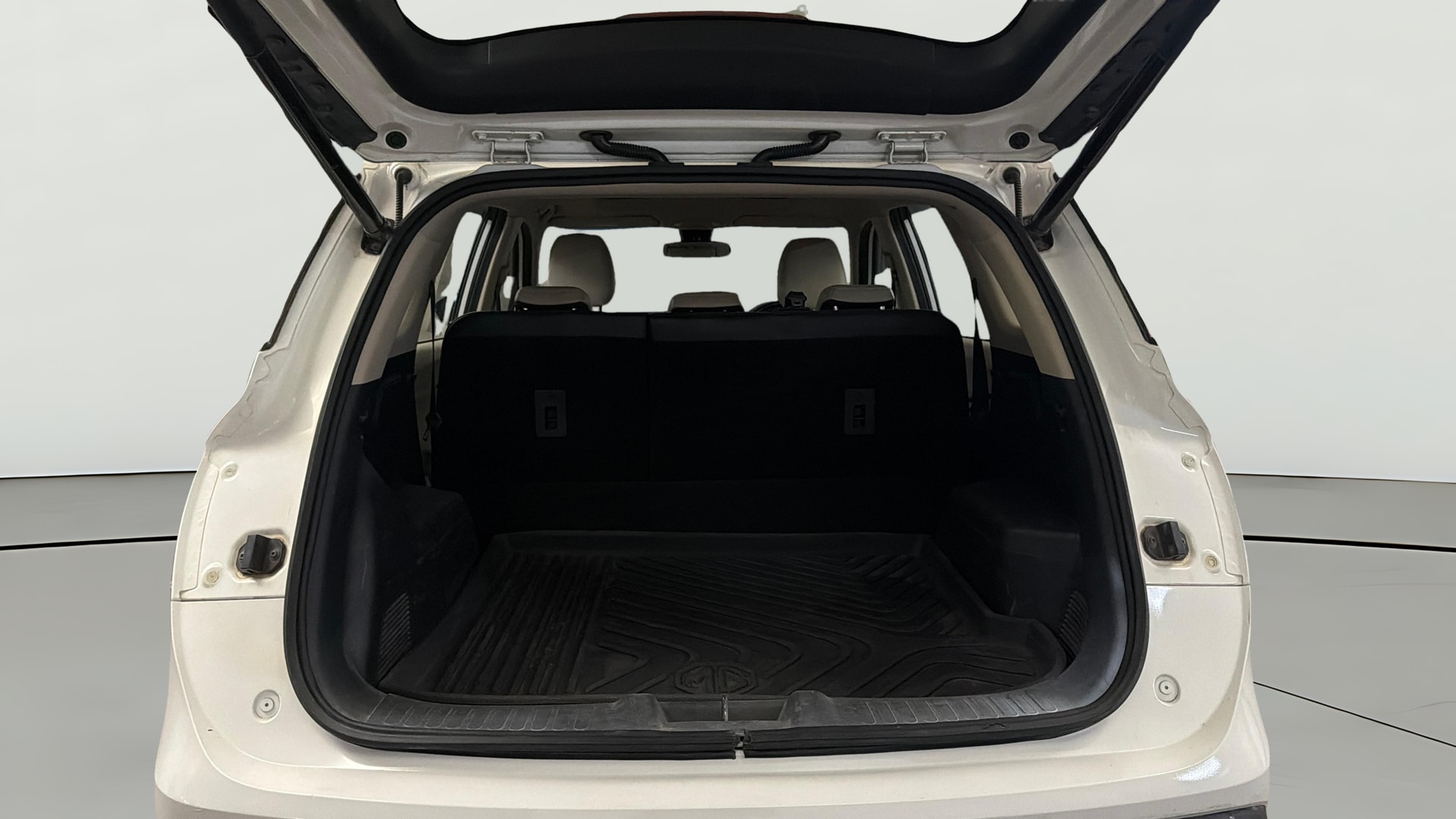 View 2021 MG Hector Sharp Diesel Image 42 Used 2021 MG Hector Sharp Diesel Image 42