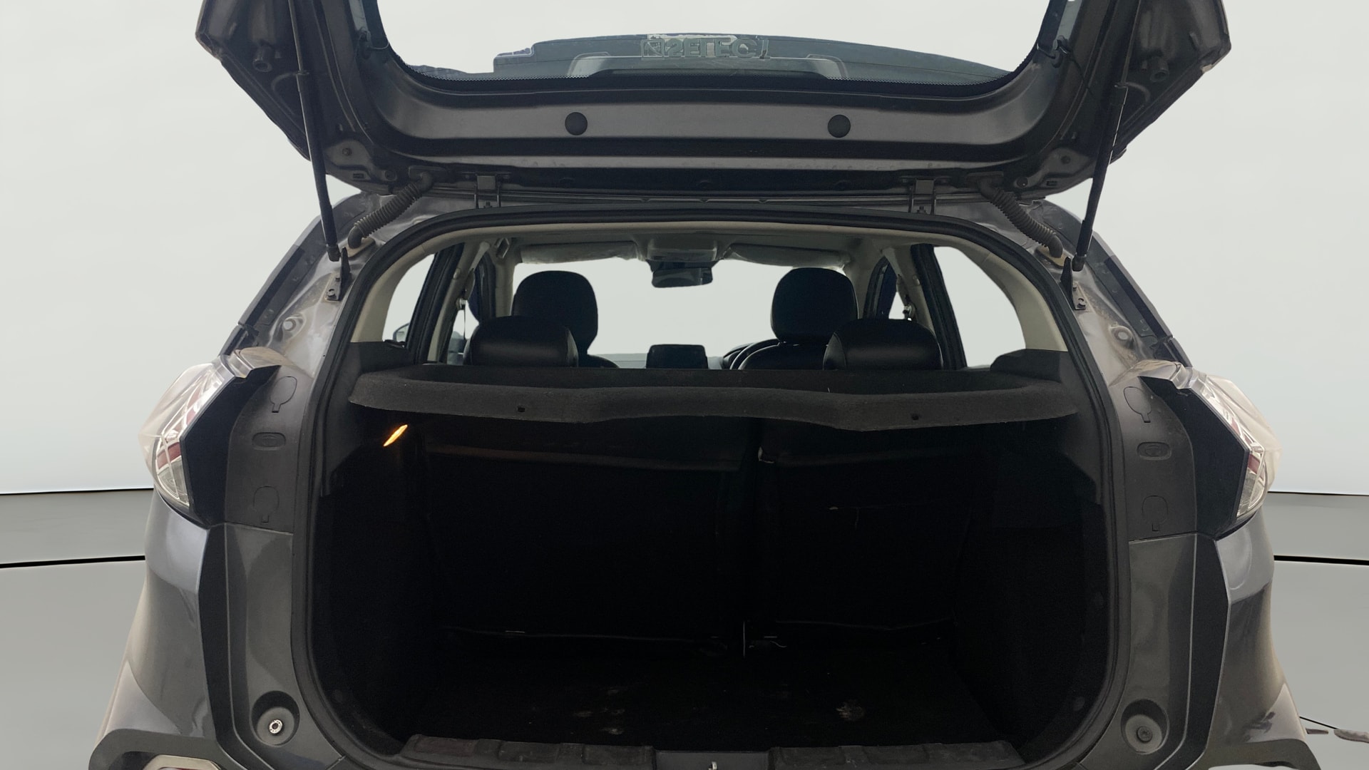 View 2021 Tata Nexon Revotron XE Image 40 Used 2021 Tata Nexon Revotron XE Image 40