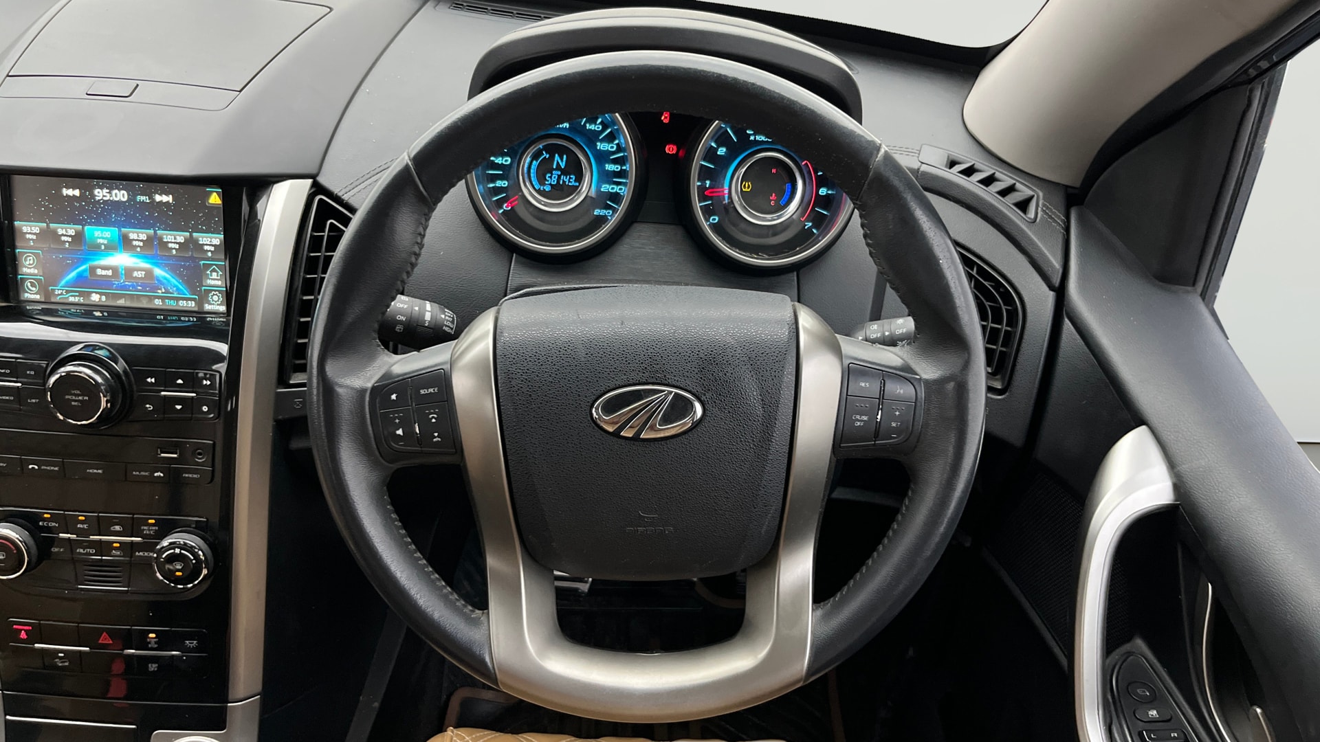 Used 2019 Mahindra XUV500 Used 2019 Mahindra XUV500