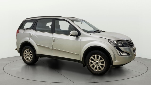 View Mahindra XUV500 Image 24 Used Mahindra XUV500 Image 24