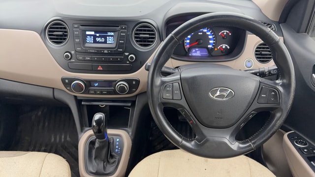 View Hyundai Xcent Image 20 Used Hyundai Xcent Image 20