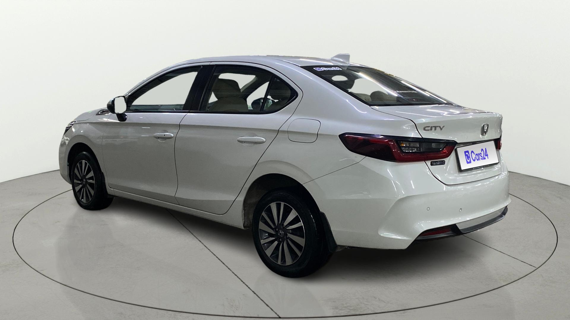 View 2024 Honda City ZX MT Diesel Anniversary Edition Image 2 Used 2024 Honda City ZX MT Diesel Anniversary Edition Image 2