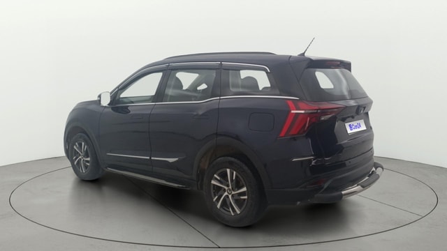 View Mahindra XUV700 Image 2 Used Mahindra XUV700 Image 2
