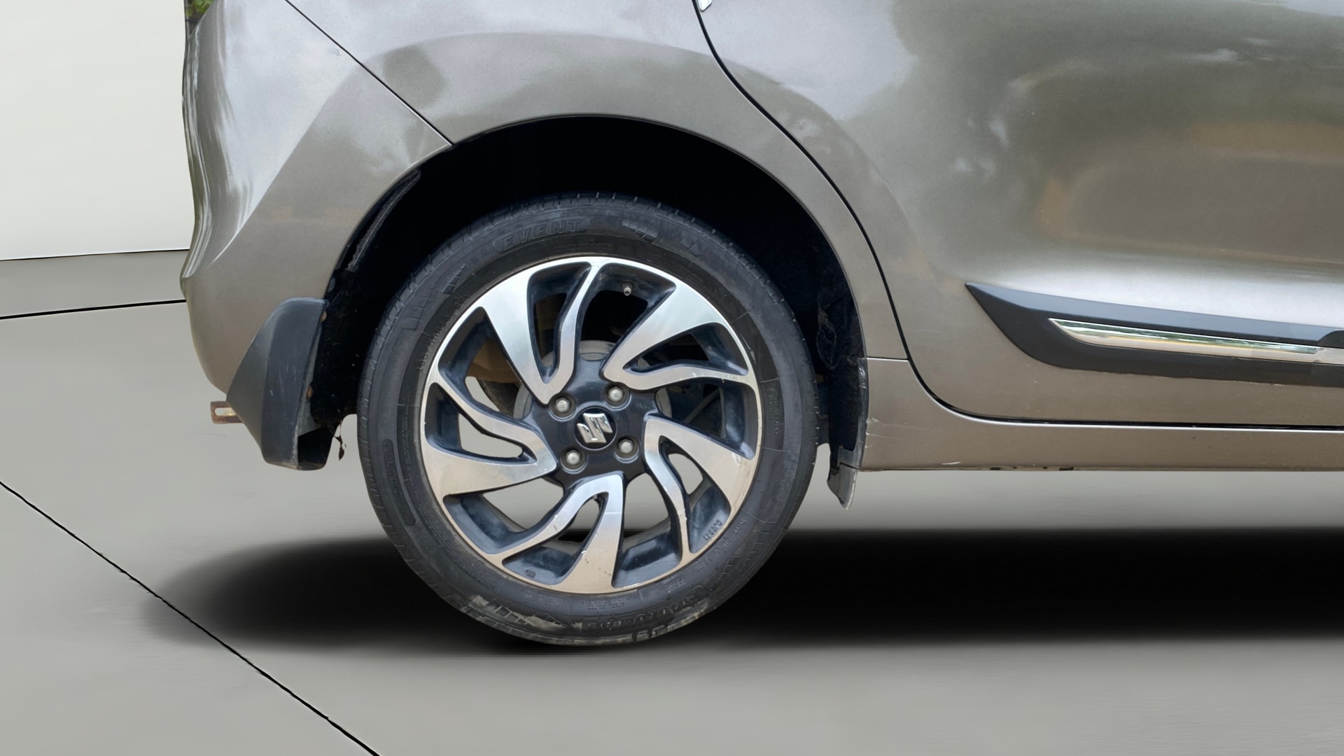 View 2019 Maruti Suzuki 1000 Base Variant Image 24 Used 2019 Maruti Suzuki 1000 Base Variant Image 24