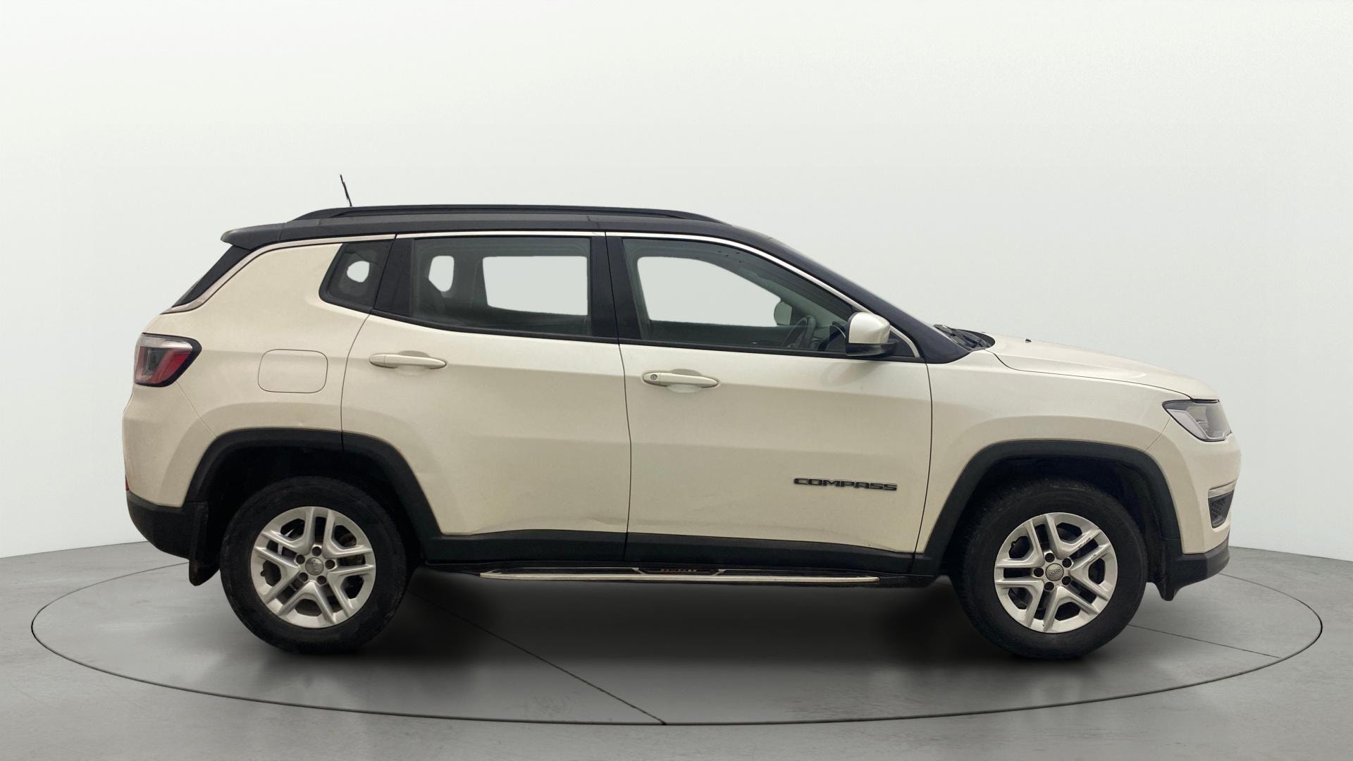 View 2019 Jeep Compass Sport 2.0 Diesel BS IV Image 8 Used 2019 Jeep Compass Sport 2.0 Diesel BS IV Image 8