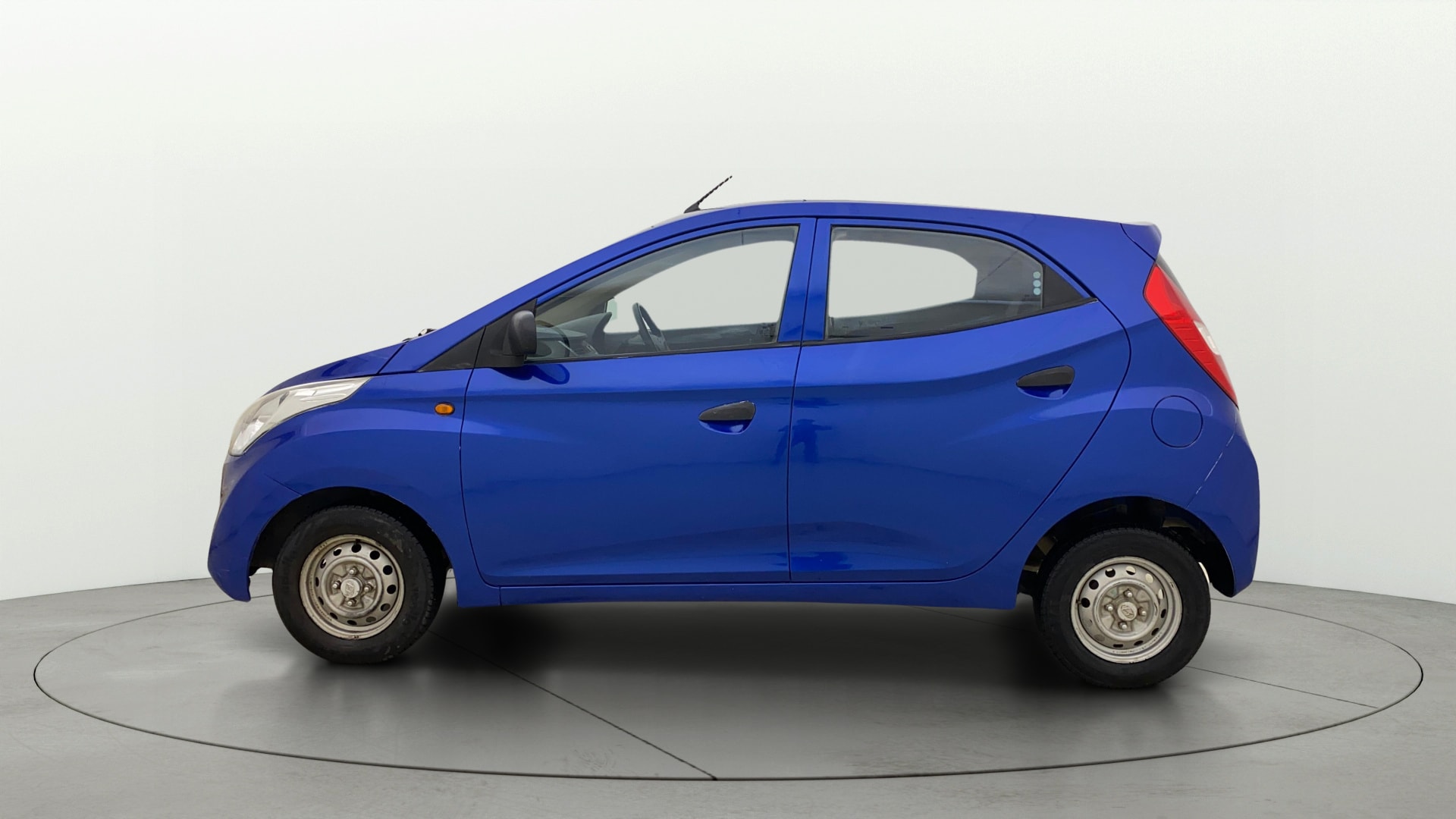 View 2015 Hyundai EON D-Lite Plus Image 5 Used 2015 Hyundai EON D-Lite Plus Image 5