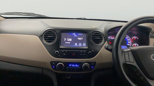 View Hyundai Grand i10 Image 17 Used Hyundai Grand i10 Image 17