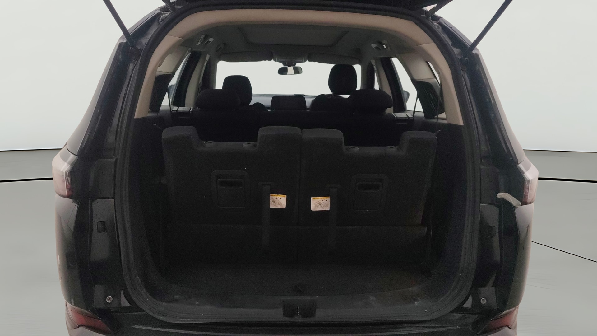 Used 2023 Tata Safari Used 2023 Tata Safari