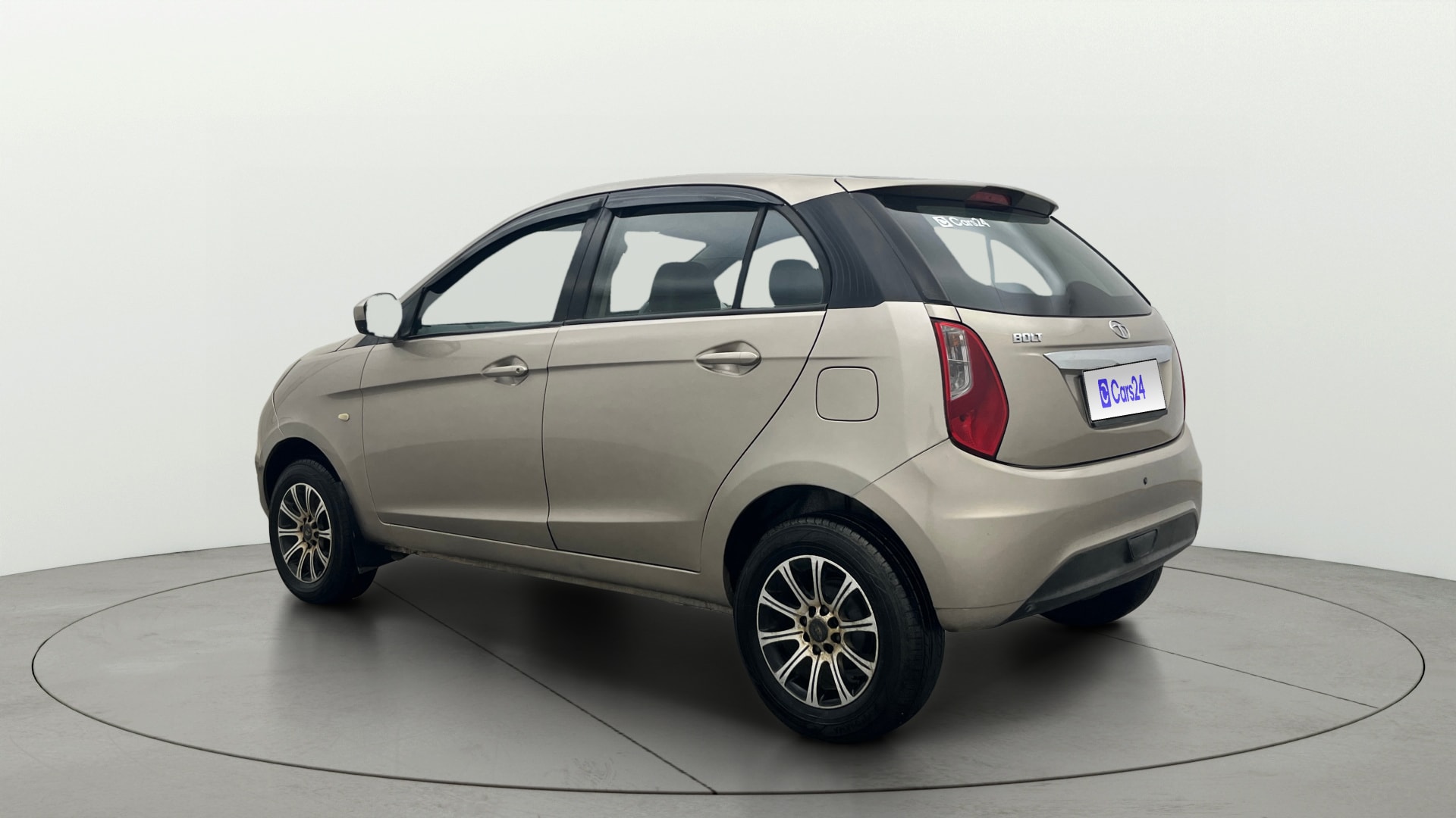 View 2015 Tata Bolt XE Quadrajet 75PS Diesel Image 2 Used 2015 Tata Bolt XE Quadrajet 75PS Diesel Image 2