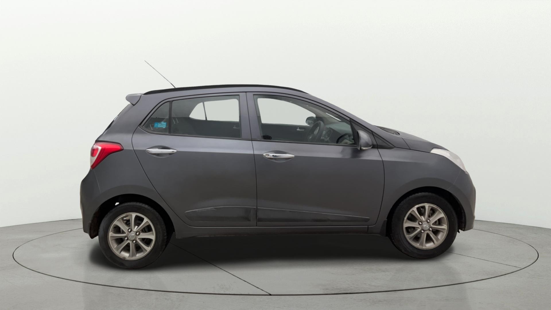 View 2016 Hyundai Grand i10 1.2 Asta Petrol Image 8 Used 2016 Hyundai Grand i10 1.2 Asta Petrol Image 8