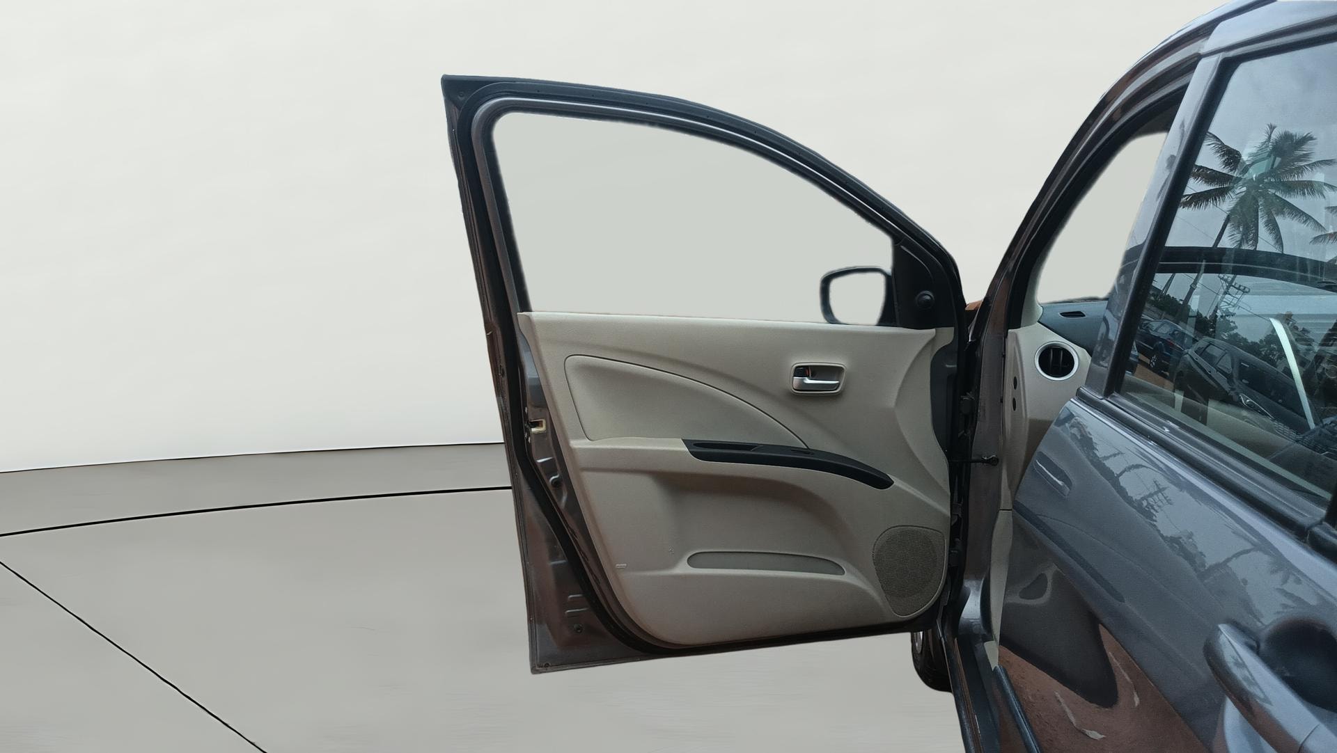 View 2018 Maruti Suzuki 1000 Base Variant Image 30 Used 2018 Maruti Suzuki 1000 Base Variant Image 30