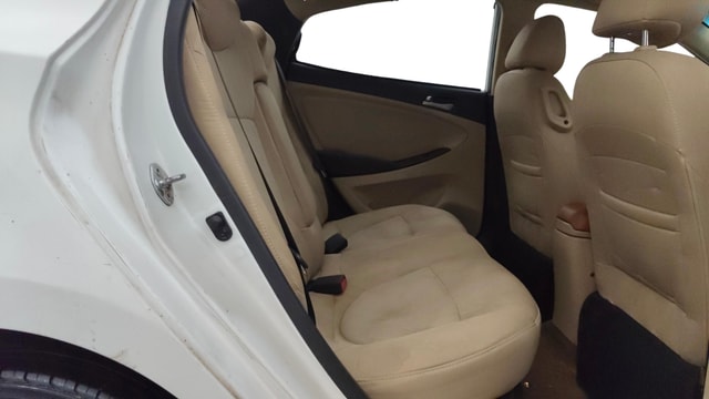 View Hyundai Verna Image 29 Used Hyundai Verna Image 29
