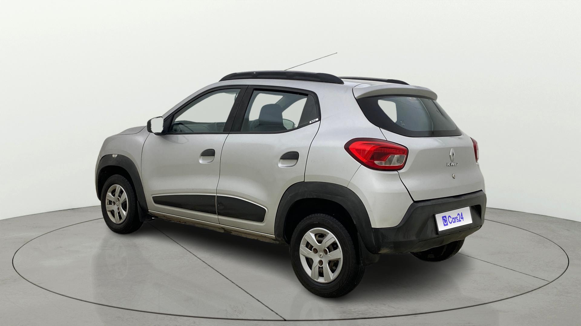 View 2017 Renault Kwid RXL Image 2 Used 2017 Renault Kwid RXL Image 2