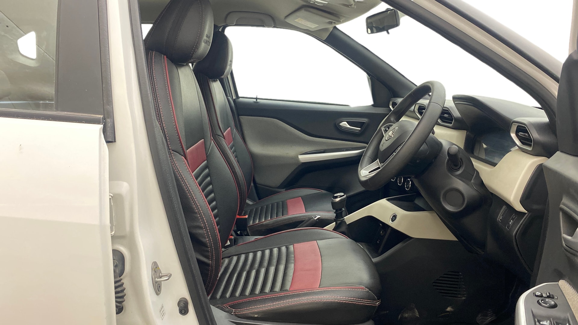 Used 2023 Nissan Magnite Used 2023 Nissan Magnite
