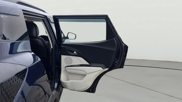 View Mahindra XUV 3XO Image 8 Used Mahindra XUV 3XO Image 8