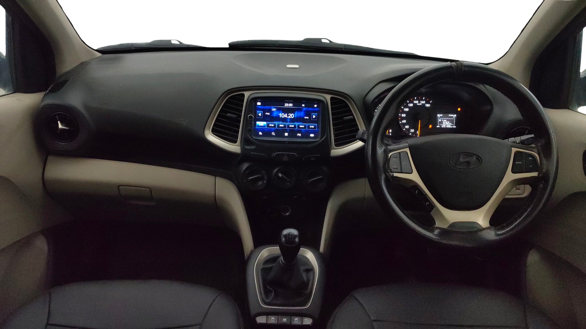 View 2022 Hyundai New Santro D-Lite Petrol Image 15 Used 2022 Hyundai New Santro D-Lite Petrol Image 15