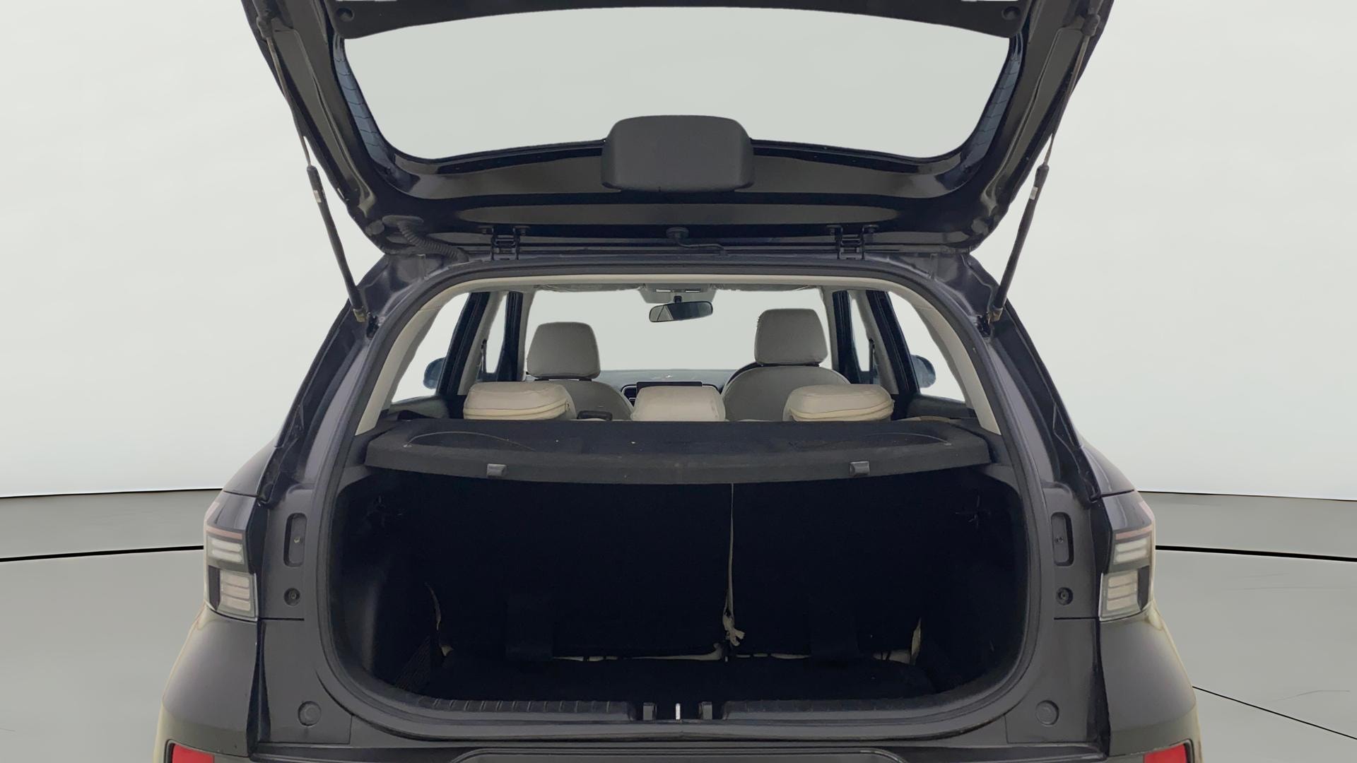View 2024 Hyundai Venue S (O) 1.0 Turbo Petrol DCT Image 41 Used 2024 Hyundai Venue S (O) 1.0 Turbo Petrol DCT Image 41