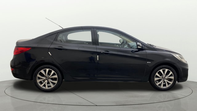 View Hyundai Fluidic Verna Image 8 Used Hyundai Fluidic Verna Image 8