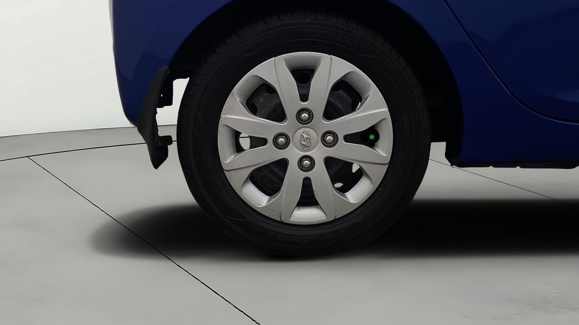 View 2015 Hyundai EON Magna Plus Image 24 Used 2015 Hyundai EON Magna Plus Image 24