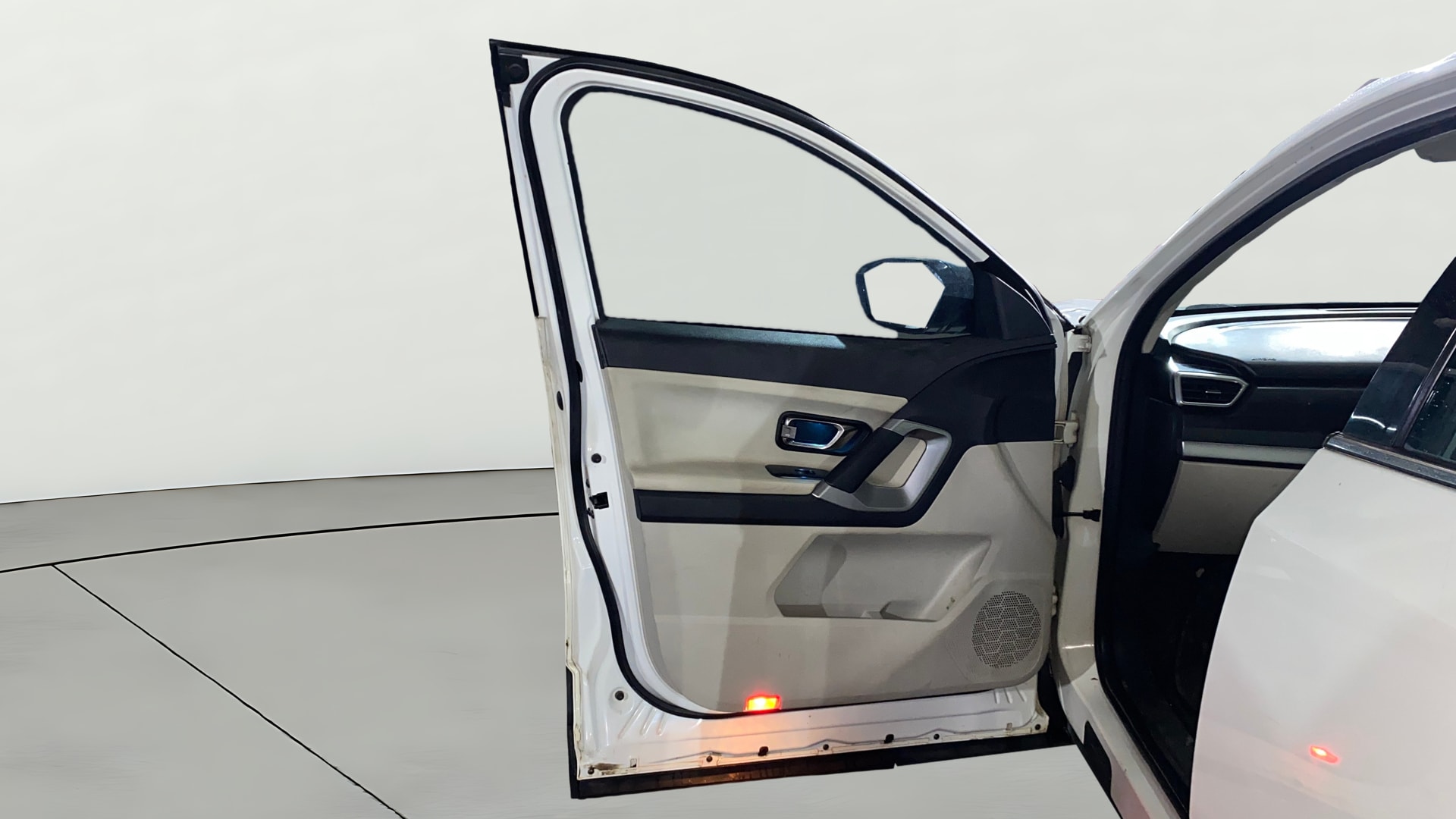 Used 2022 Tata Safari Used 2022 Tata Safari