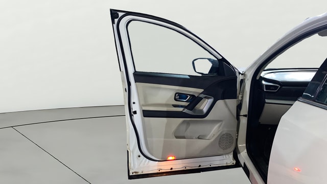 View Tata Safari Image 33 Used Tata Safari Image 33