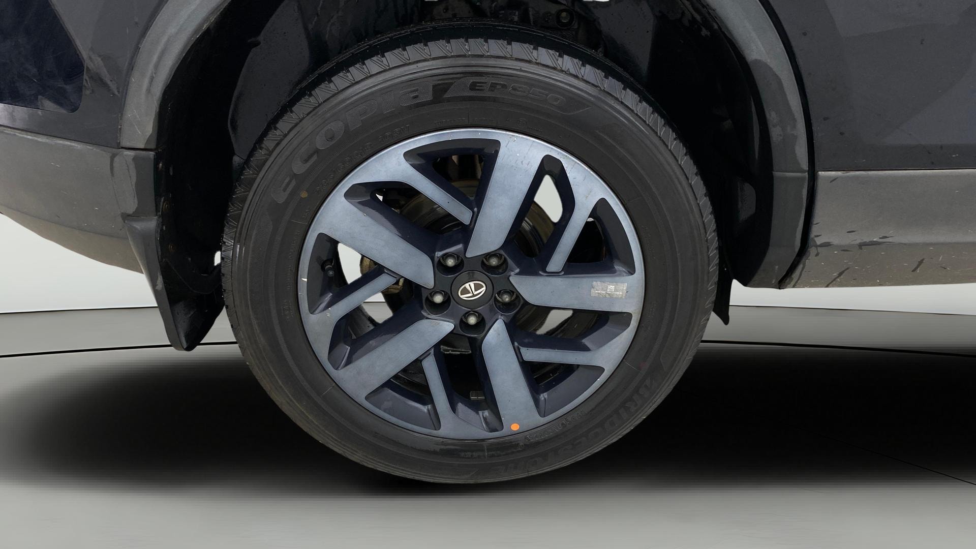 View 2023 Tata Safari XZA Plus Image 35 Used 2023 Tata Safari XZA Plus Image 35